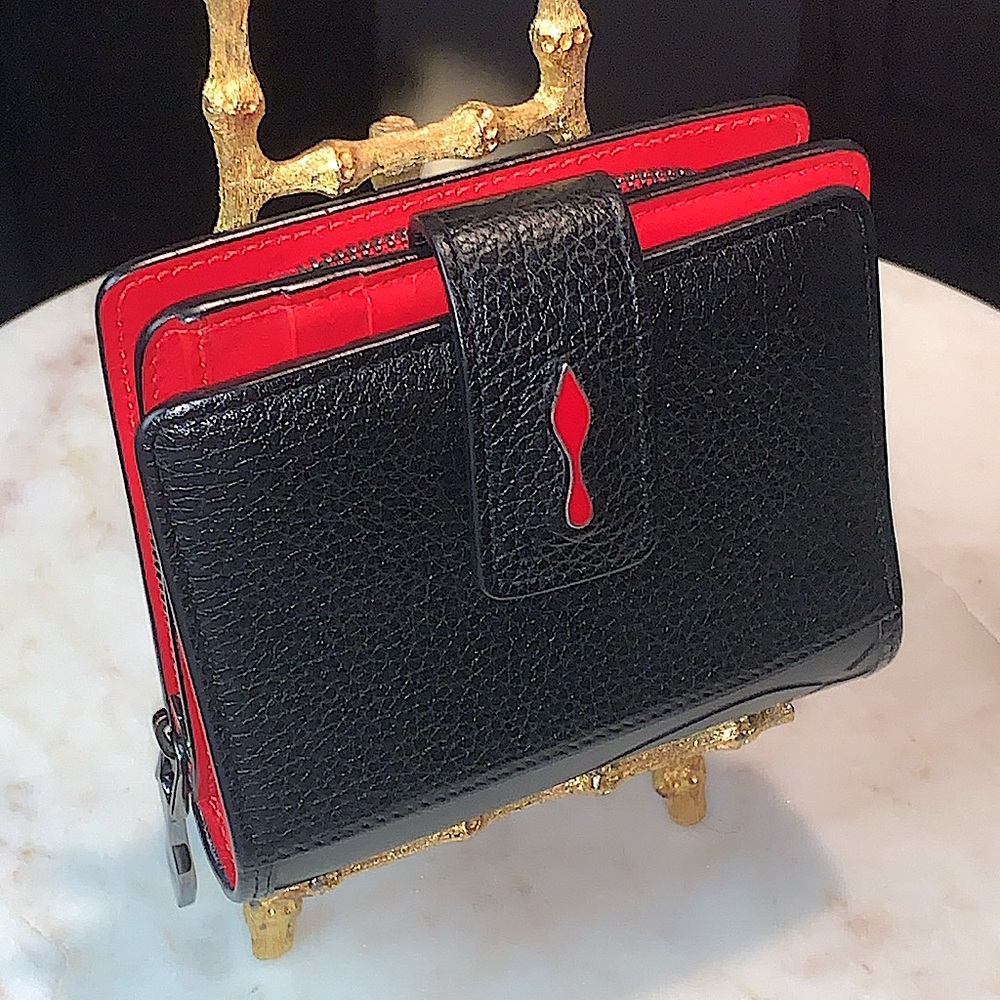 CHRSTIAN LOUBOUTIN PALOMA MINI WALLET COMPACT BI-FOLD BLACK & RED  LEATHER